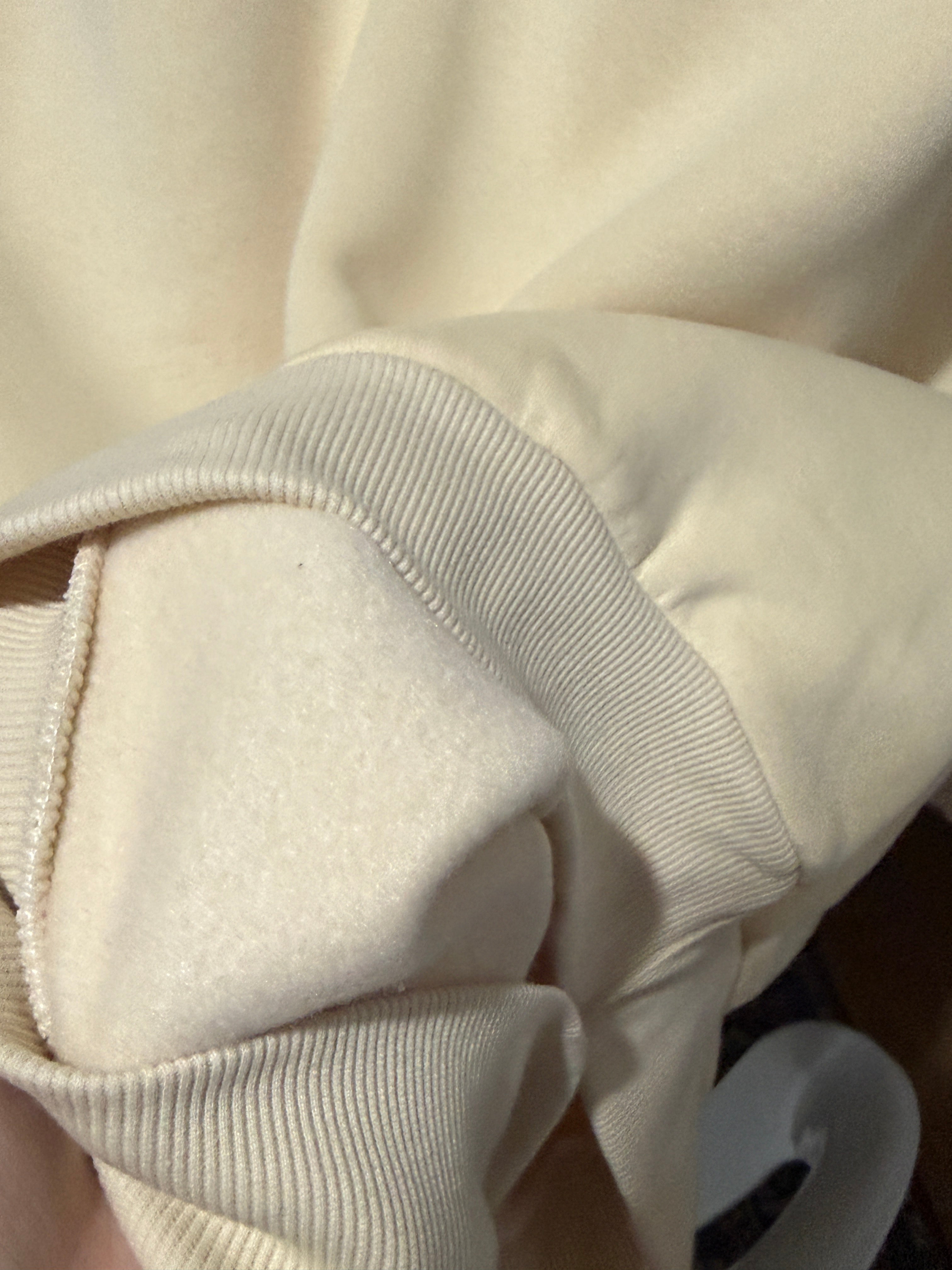 Krem Renkli Pamuk Kumaşlı Sweatshirt